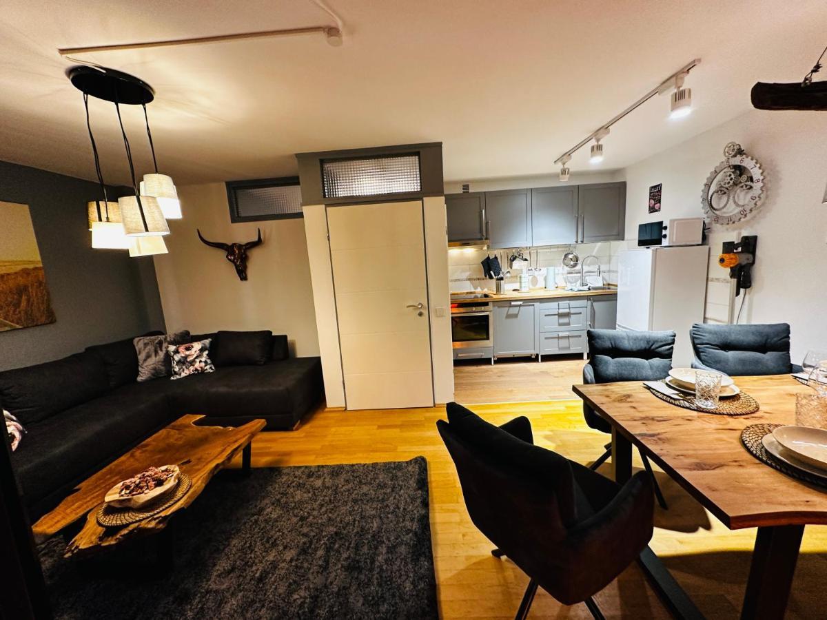 Stilvoll-mit Balkon- Zentral - Netflix-nespresso * Essen